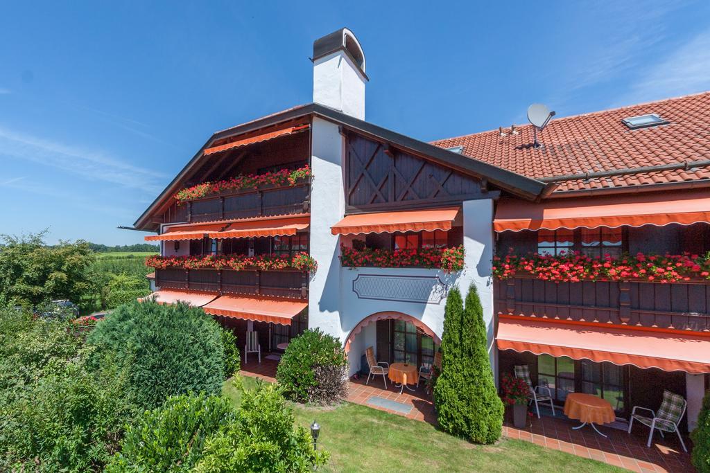 Hotel Alpina Hagnau am Bodensee Extérieur photo