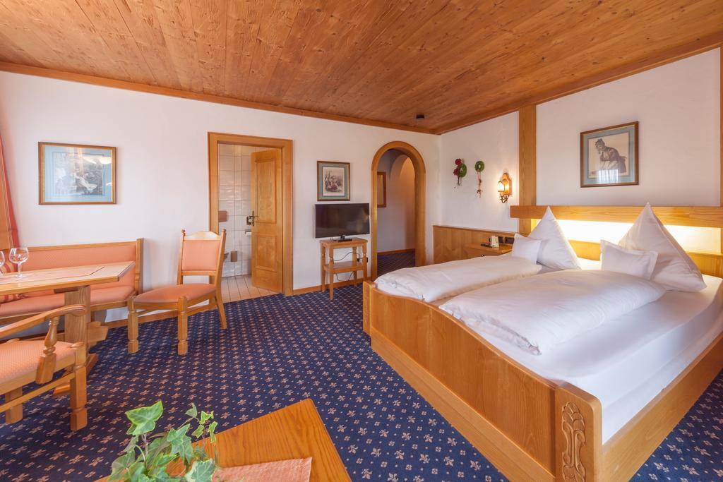 Hotel Alpina Hagnau am Bodensee Extérieur photo
