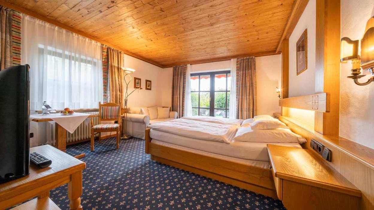 Hotel Alpina Hagnau am Bodensee Extérieur photo
