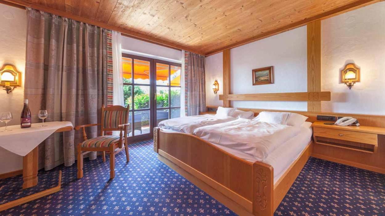 Hotel Alpina Hagnau am Bodensee Extérieur photo