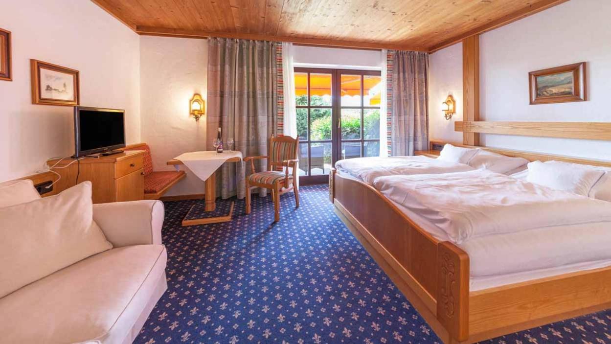 Hotel Alpina Hagnau am Bodensee Extérieur photo