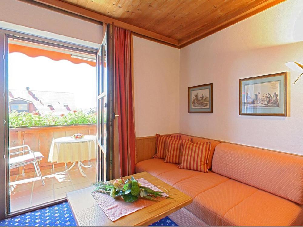 Hotel Alpina Hagnau am Bodensee Chambre photo