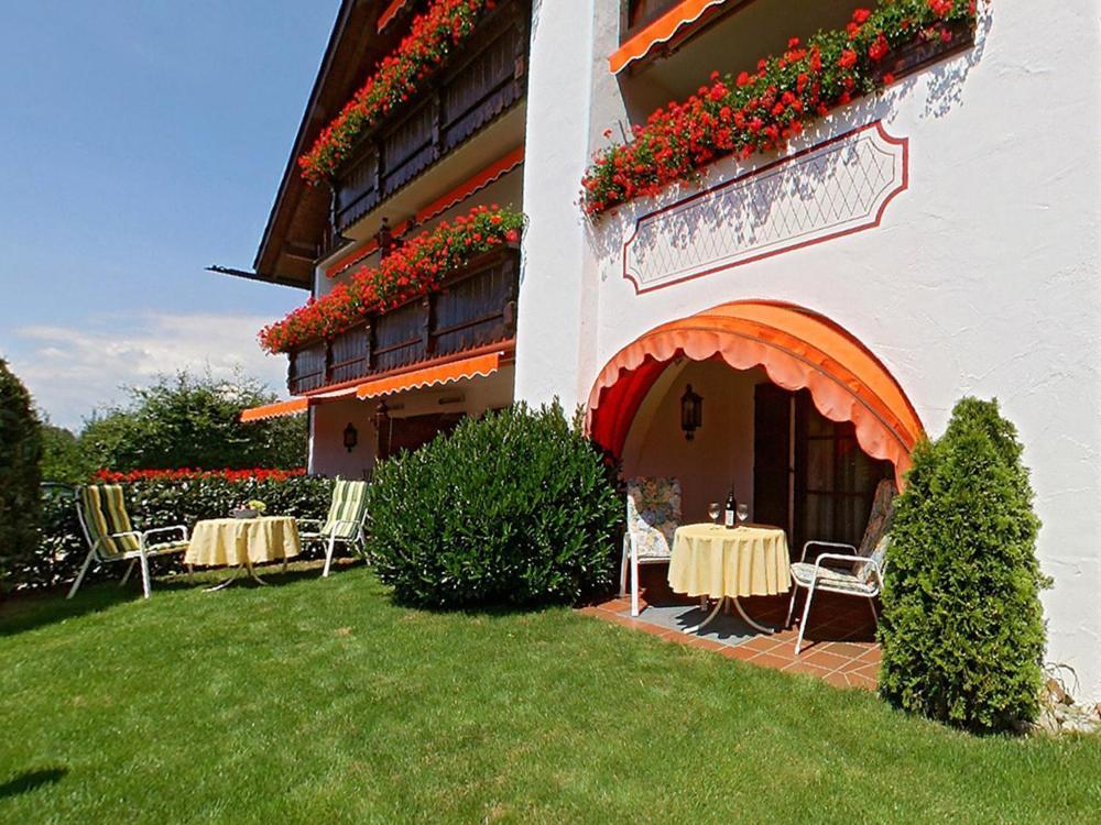 Hotel Alpina Hagnau am Bodensee Extérieur photo