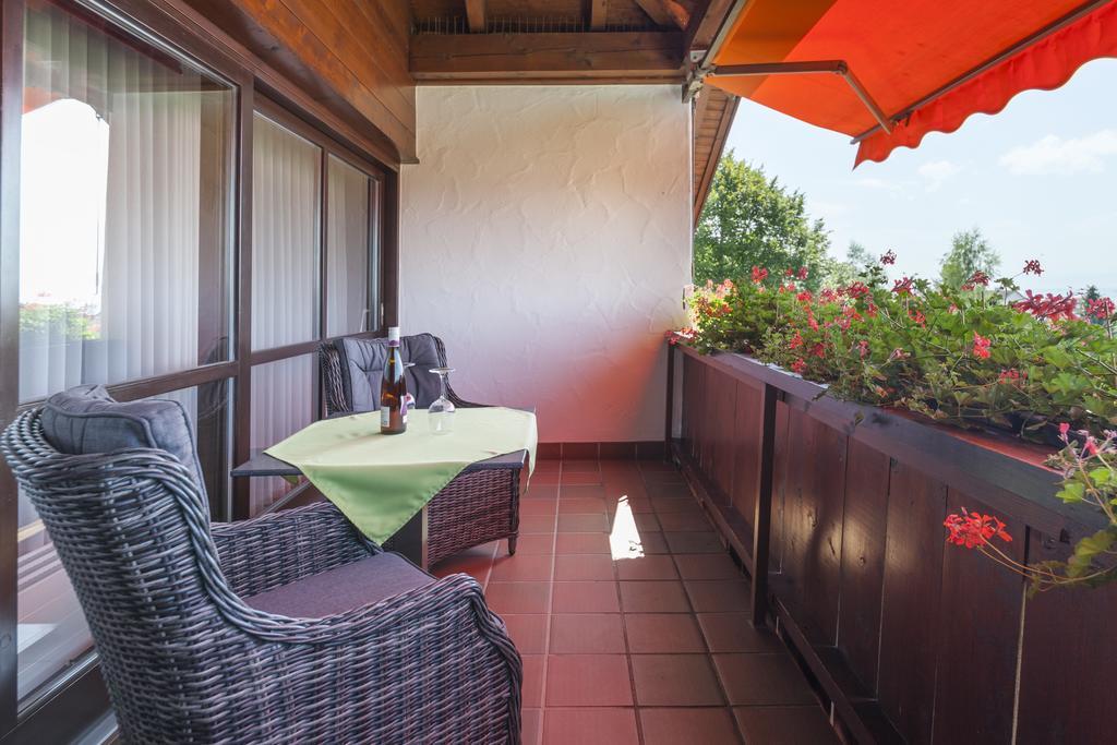Hotel Alpina Hagnau am Bodensee Extérieur photo