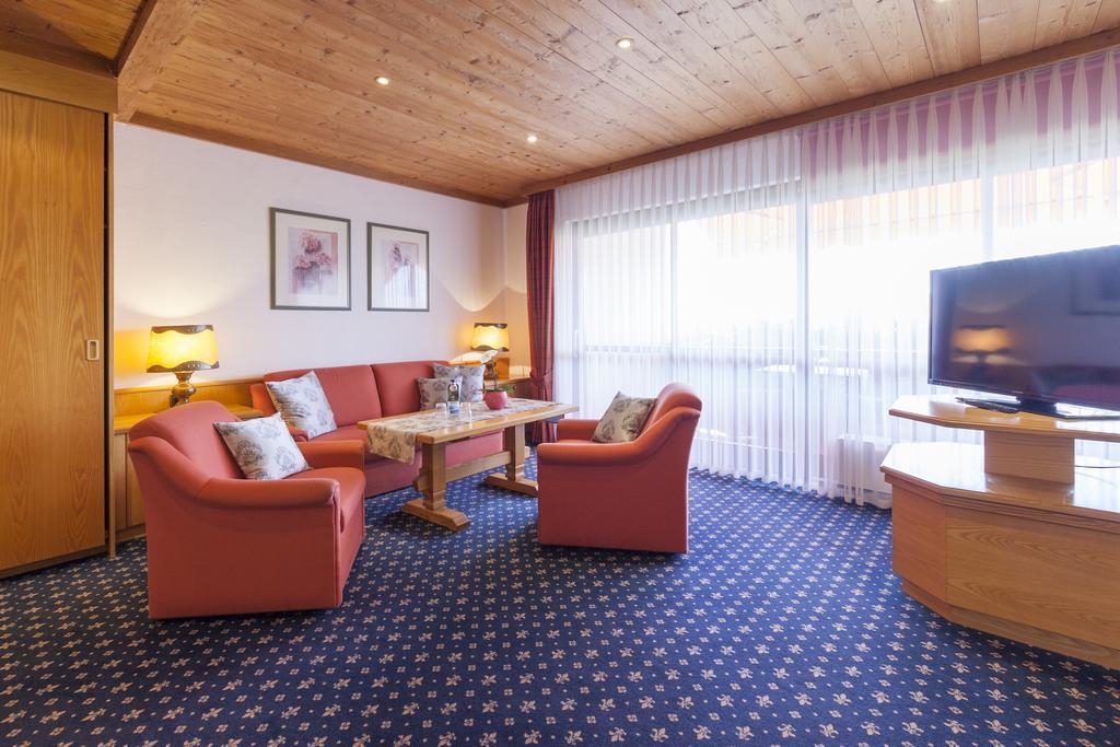 Hotel Alpina Hagnau am Bodensee Extérieur photo
