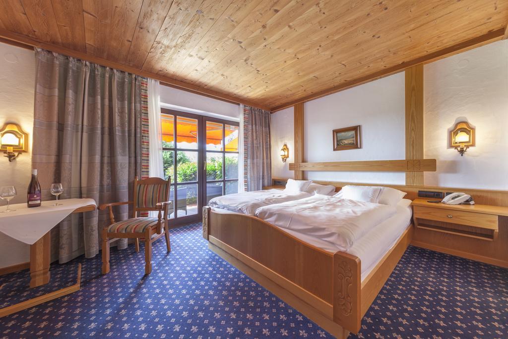 Hotel Alpina Hagnau am Bodensee Extérieur photo