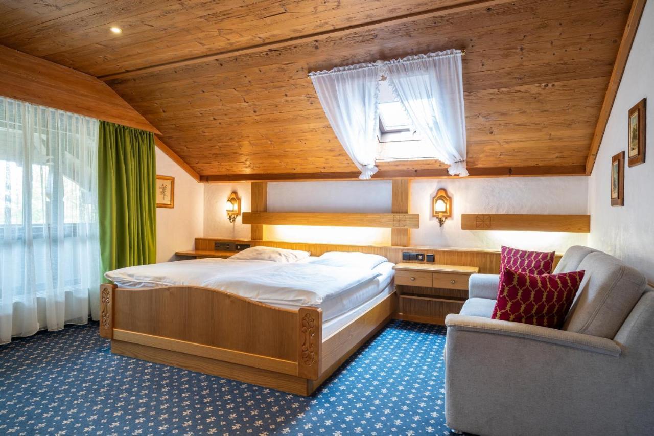 Hotel Alpina Hagnau am Bodensee Extérieur photo